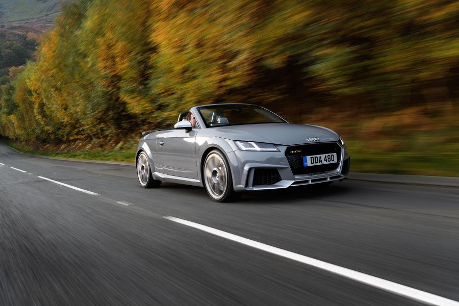  Audi TT RS Roadster (8S) 2016 года  (UK) (фото 14 из 40)